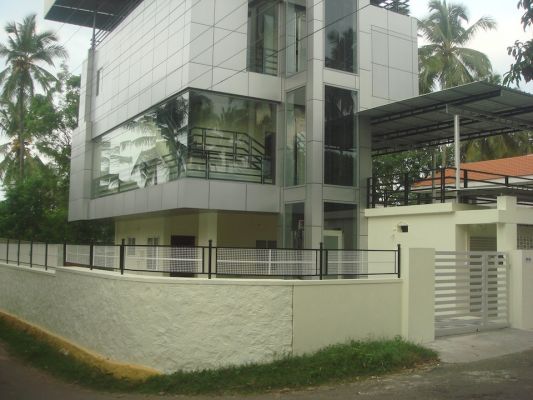 Modern House for sale in Chandranagar colony, Palakkad