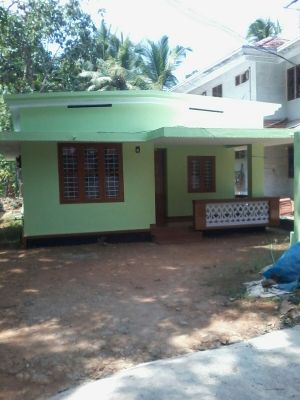 4cents of land and 850 sq ft house at avoly,muvattupuzha