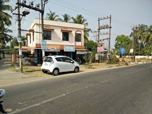 10 cent of House cum Commercial Building  in Palakkad