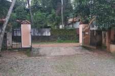 60 Cents Residential Land for Sale in Muringoor, Chalakudy, Thrissur