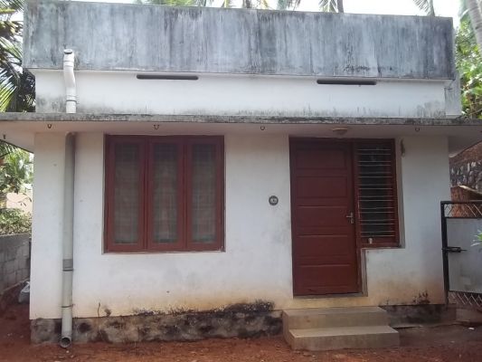 4.50LAND AND HOUSE ,IN TRIVANDRUM FOR SALE.