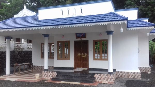 9 cent 1450 sq.ft. house near THODUPUZHA