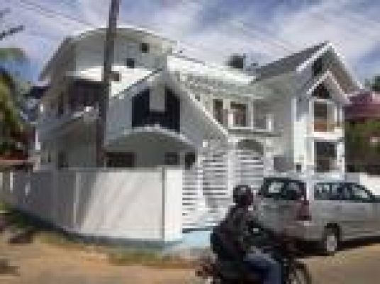 AT KALATHODU 3100 SQF 4 BHK HOUSE FOR SALE