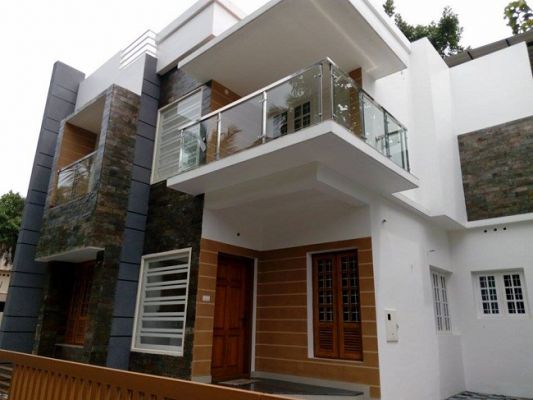 4.100 cent ,1750 sq.ft , 3bhk house in Thrippunithura - Udayamperoor .