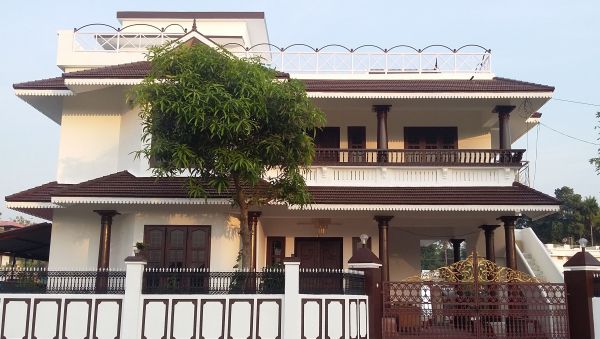 2750 sq.feet house in thevakkal near kakkanad infopark