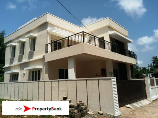 3 BHK semi furnished private villa at Kakkanad