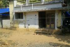 9.5 cents land and old house, Keezhmad, Aluva