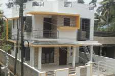 3.5 cent duplex house in Thrippunithura,