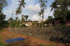 Residential plot 10 cent, 8, Between Thalayolaparmbu and Chottanikkara