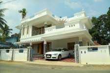 2200 Sq ft attractive house at varapuzha thirumuppam