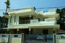 2200 Sq ft attractive house at varapuzha thirumuppam. 200m from NH