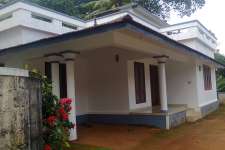 house for sale at ettumanoor near thavalakuzhy,price is negotiable