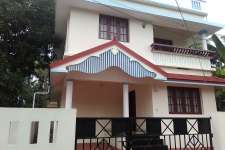 4 bed room independent house for rent near maradu police station