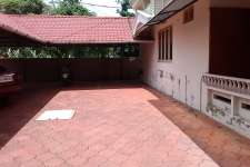 3 bad room apartment for rent bachelors kundanoor,maradu