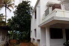 4.25  cent ,1600 sq,ft , 3 bhk house in Thripunithura , Ernakulam .