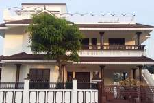 2750 sq.feet house in thevakkal near kakkanad infopark