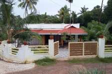 9 cent land independant house in kuzhivelipady near kakkanad infopark