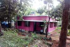 16 cent land and 3BHK house in Aluva,Eranakulam