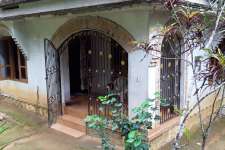 20 cents of property with 1BHK duplex house, situated next to the addoor to kadambanadu main road.