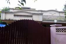 3.25 cent ,  1400 sq.ft , 3bhk house in Udayamperoor, Ernakulam .