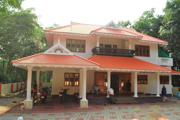 Semi Furnished house at kaduthuruthy kottayam