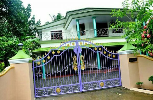 2900sqft house in 13 cents of land for sale at Kodakara, Trissur