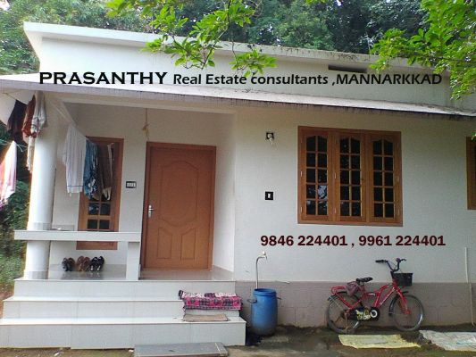 Mannarkkad : തെങ്കര പഞ്ചായത്തിൽ 750 Sqf 2 BHK പുതിയ RC വീടും 10 cent സ്ഥലവും വിൽപ്പനക്ക്.