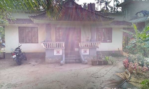 1500 sqft house for sale in irinjalakuda