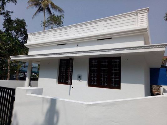 1150sqft house in chottanikkara eruveli