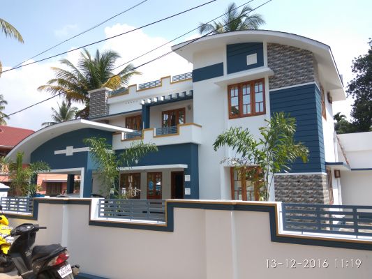 4BHK Newly built 2 floor house near in Paravur jn. Kollam