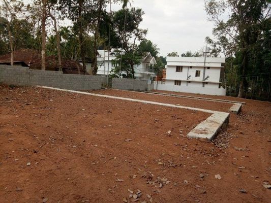 5 cent 6 cent and 10cent house plot in mulamthuruthy town