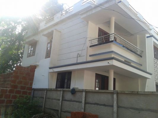 4 cent new house in areekad nallalam.