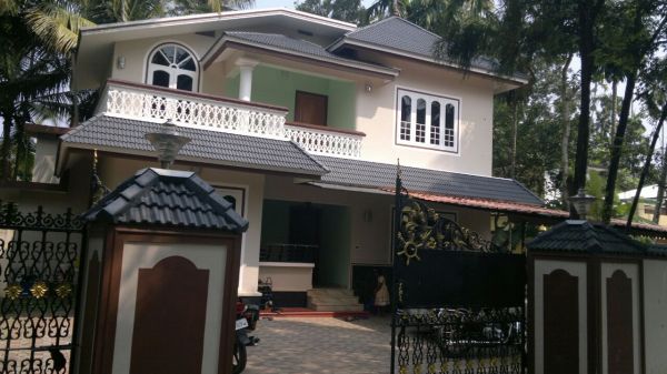 House with 10 cents land for sale at Edavanakad, Eranakulam, 2 storey villa