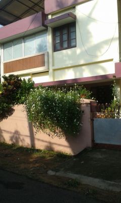 Studio apartment for rent in aluva next to uc college