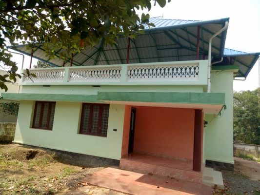 6 cent, 900 sqft, 2 bhk house in Mulanthuruthi-Koranchira