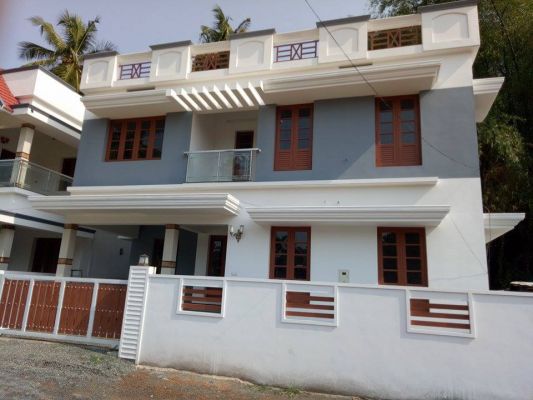 3 cent 1600 sqft 3bhk house in Thrippunithura-Udayamperoor