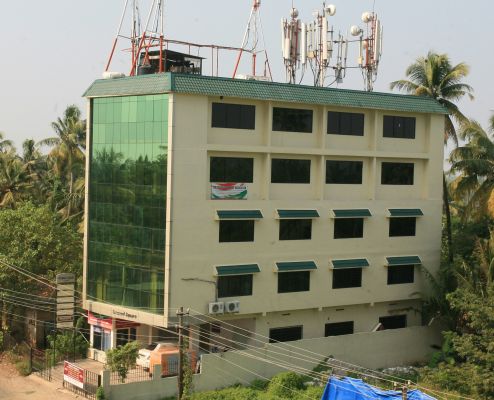 Commercial building in Vallarpadam