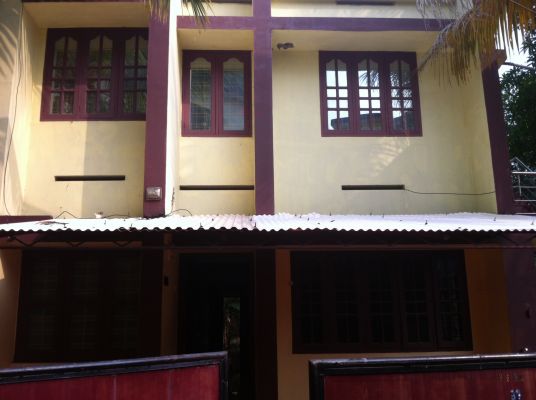 House for rent near Medical college gate,tvm