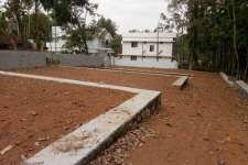 4,5,6 cents of house plots in Mulanthuruthy Town