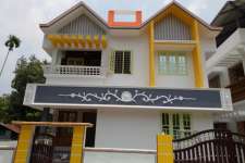 3.5 cent 1650 sqft house in Tthripunithura-Udayamperoor