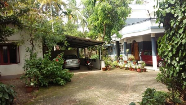 4BHK house for sale near Jilla Turkey Farm, Kollam