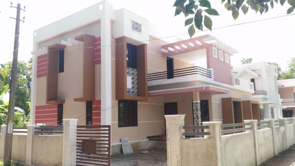 semi furnished villa at cherthala town 6 cent plot with compount wall