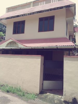 Upper portion for rent. More preference to bachelor's.