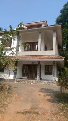 House near  kannur -mattannur airport road ,mathukoth,po varam