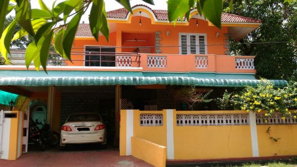 4BHK HOUSE FOR SALE NEAR OLLUKKARA