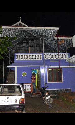 5.5 cnt land and house near kochin airport