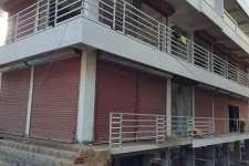 FLATS & SHOPS AT MANARCAD CHURCH JN. FOR RENT