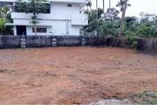 3.800 cents of land in Thrippunithura-Chottanikkara