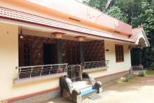 47.5 or 19.5 cent house plot in varenickal,kurathikadu,mavelikara