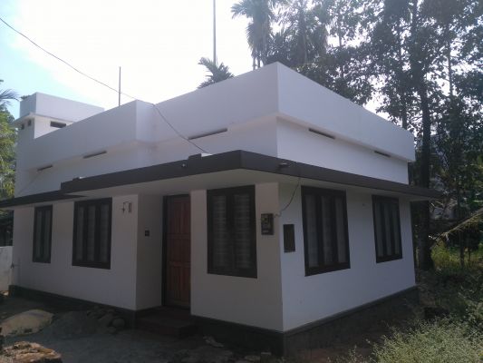 7 cent land for sale in Irumpanam, kochi